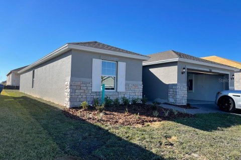 House in Haines City, Florida 4 bedrooms, 164.16 sq.m. № 2103453