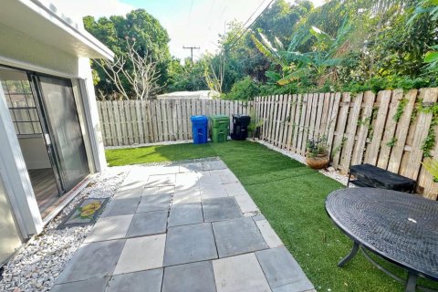 Touwnhouse à louer à Fort Lauderdale, Floride: 3 chambres, 222.32 m2 № 2407689 - photo 19