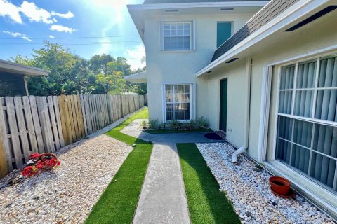 Touwnhouse à louer à Fort Lauderdale, Floride: 3 chambres, 222.32 m2 № 2407689 - photo 6