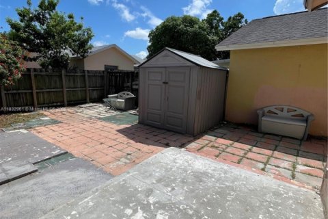 House in Homestead, Florida 3 bedrooms, 129.78 sq.m. № 1814180 - photo 20