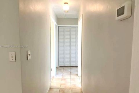 Снять в аренду виллу или дом в Майами, Флорида 4 спальни, 179.58м2, № 1976302 - фото 14