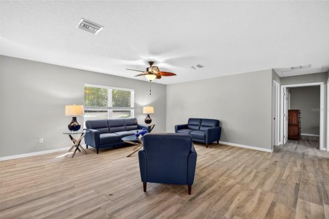 Casa en venta en Interlachen, Florida, 3 dormitorios, 211.54 m2 № 2091578 - foto 28