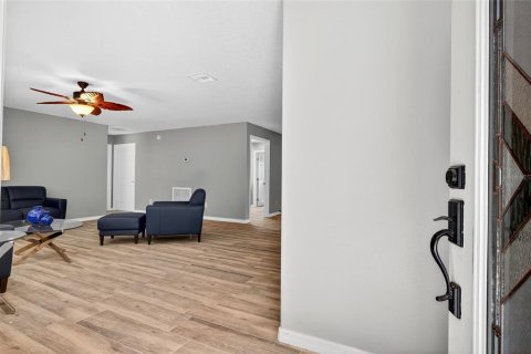 Casa en venta en Interlachen, Florida, 3 dormitorios, 211.54 m2 № 2091578 - foto 5