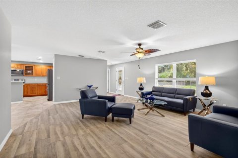 Casa en venta en Interlachen, Florida, 3 dormitorios, 211.54 m2 № 2091578 - foto 15