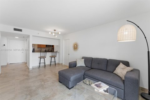 Купить кондоминиум в Майами, Флорида 2 спальни, 83.89м2, № 2035757 - фото 8