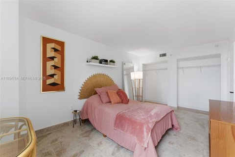 Купить кондоминиум в Майами, Флорида 2 спальни, 83.89м2, № 2035757 - фото 12