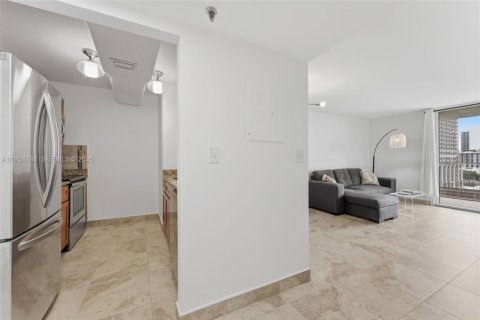 Купить кондоминиум в Майами, Флорида 2 спальни, 83.89м2, № 2035757 - фото 2