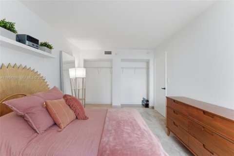 Купить кондоминиум в Майами, Флорида 2 спальни, 83.89м2, № 2035757 - фото 13