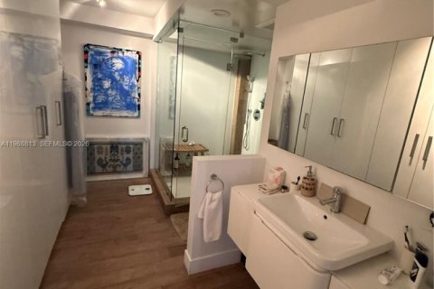 Condominio en alquiler en Miami, Florida, 2 dormitorios, 114.27 m2 № 2030546 - foto 9
