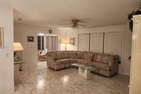 Copropriété à louer à Delray Beach, Floride: 2 chambres, 110.18 m2 № 1977275 - photo 3