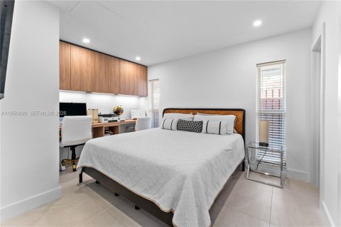 Villa ou maison à louer à Miami, Floride: 4 chambres, 219.62 m2 № 2153111 - photo 19