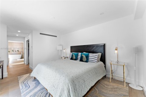 Villa ou maison à louer à Miami, Floride: 4 chambres, 219.62 m2 № 2153111 - photo 20