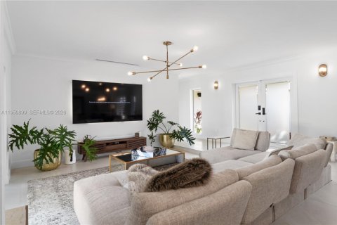 Villa ou maison à louer à Miami, Floride: 4 chambres, 219.62 m2 № 2153111 - photo 16