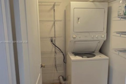 Снять в аренду кондоминиум в Хайалиа, Флорида 2 спальни, 90.12м2, № 2006367 - фото 15