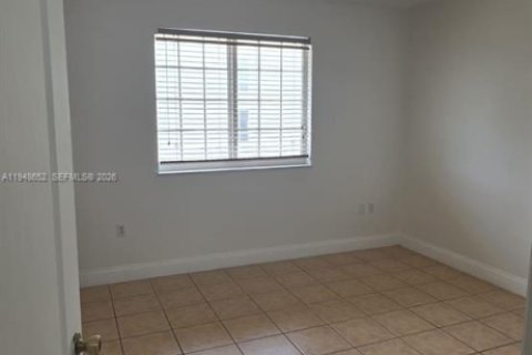 Снять в аренду кондоминиум в Хайалиа, Флорида 2 спальни, 90.12м2, № 2006367 - фото 10