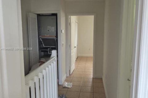 Снять в аренду кондоминиум в Хайалиа, Флорида 2 спальни, 90.12м2, № 2006367 - фото 8