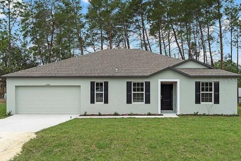 Villa ou maison à Brooksville, Floride 4 chambres, 185.8 m2 № 2108677