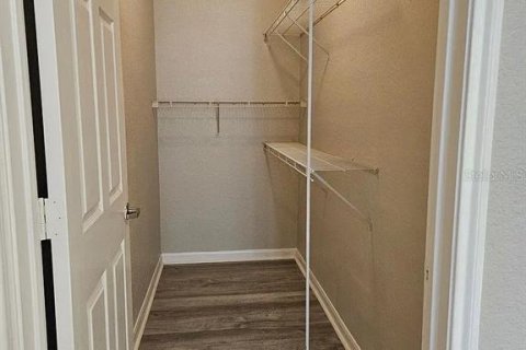 Condo in Orlando, Florida, 2 bedrooms  № 1548453 - photo 12