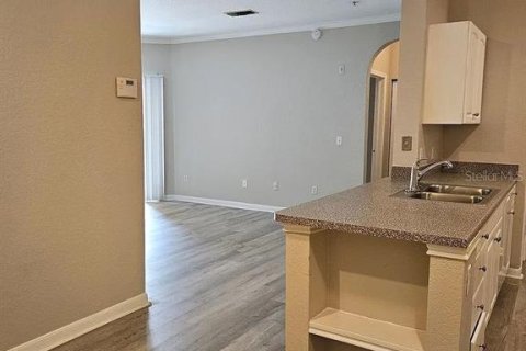Condo in Orlando, Florida, 2 bedrooms  № 1548453 - photo 6