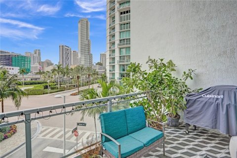 Condo in Miami, Florida, 1 bedroom  № 2357806 - photo 15
