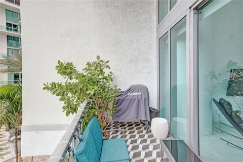 Condo in Miami, Florida, 1 bedroom  № 2357806 - photo 19