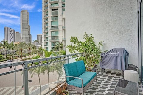 Condo in Miami, Florida, 1 bedroom  № 2357806 - photo 17