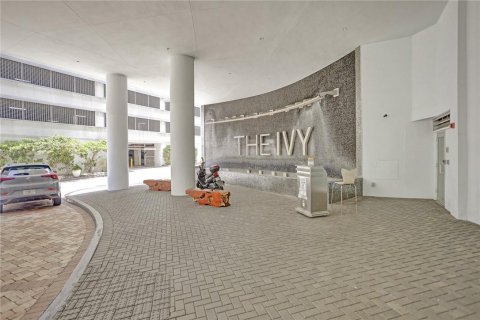 Condo in Miami, Florida, 1 bedroom  № 2357806 - photo 30