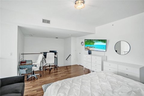 Condo in Miami, Florida, 1 bedroom  № 2357806 - photo 24