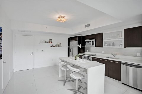Condo in Miami, Florida, 1 bedroom  № 2357806 - photo 13