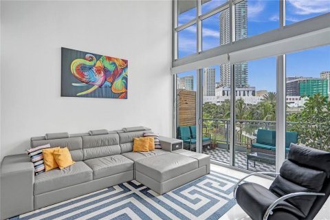 Condo in Miami, Florida, 1 bedroom  № 2357806 - photo 7