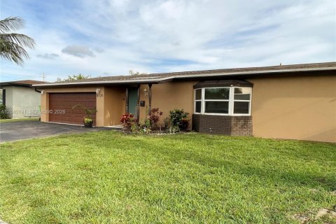 House in Sunrise, Florida 4 bedrooms, 164.25 sq.m. № 2086438