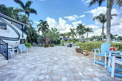 Land in Fort Myers, Florida № 1533675 - photo 10