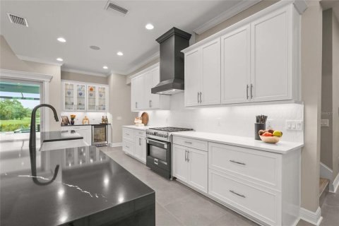 House in Sarasota, Florida 4 bedrooms, 374.67 sq.m. № 1881437 - photo 26