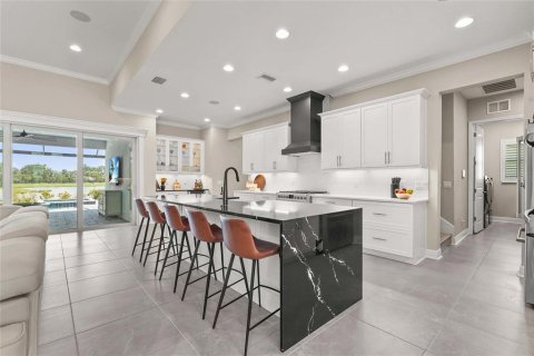 House in Sarasota, Florida 4 bedrooms, 374.67 sq.m. № 1881437 - photo 22