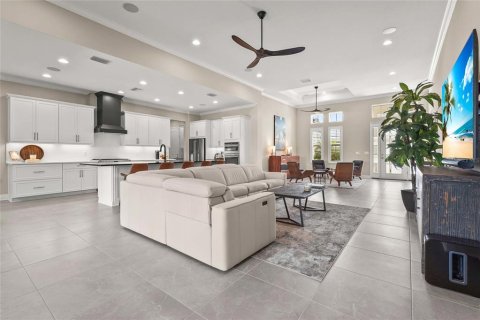 House in Sarasota, Florida 4 bedrooms, 374.67 sq.m. № 1881437 - photo 21