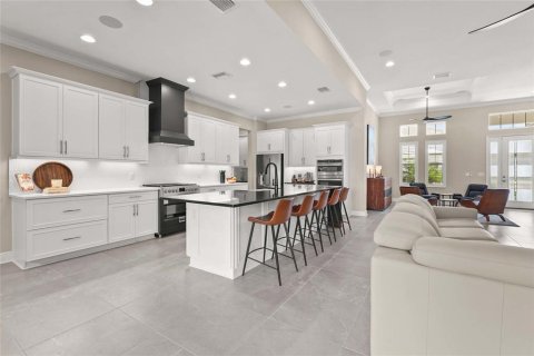 House in Sarasota, Florida 4 bedrooms, 374.67 sq.m. № 1881437 - photo 23