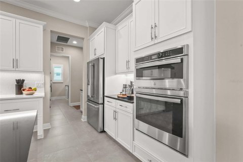 House in Sarasota, Florida 4 bedrooms, 374.67 sq.m. № 1881437 - photo 27