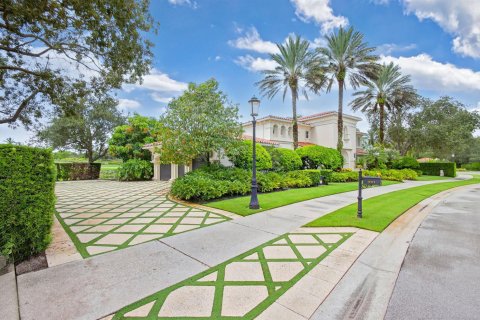 House in Palm Beach Gardens, Florida 4 bedrooms, 486.16 sq.m. № 2185052 - photo 3