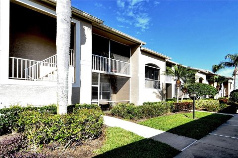 Condo in Sarasota, Florida, 2 bedrooms  № 2099467 - photo 6