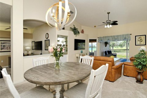 Condo in Sarasota, Florida, 2 bedrooms  № 2099467 - photo 11
