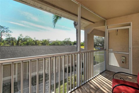 Condo in Sarasota, Florida, 2 bedrooms  № 2099467 - photo 9