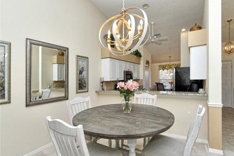 Condo in Sarasota, Florida, 2 bedrooms  № 2099467 - photo 17