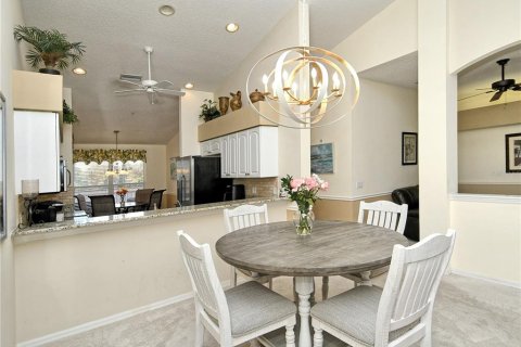 Condo in Sarasota, Florida, 2 bedrooms  № 2099467 - photo 18