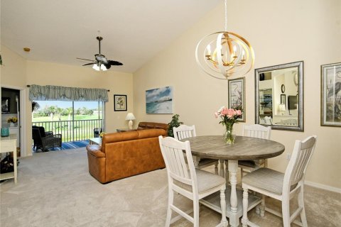 Condo in Sarasota, Florida, 2 bedrooms  № 2099467 - photo 10
