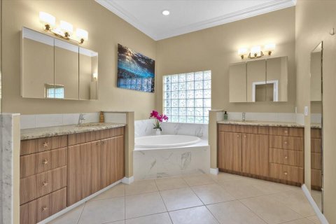 House in Port St. Lucie, Florida 2 bedrooms, 196.3 sq.m. № 2187123 - photo 29