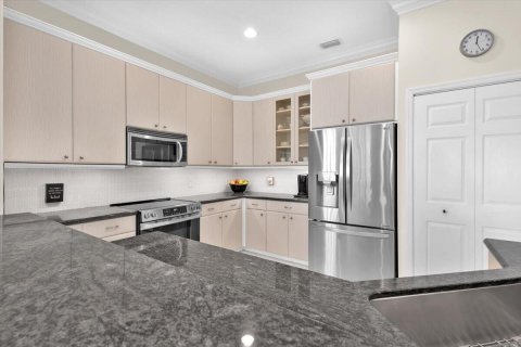 House in Port St. Lucie, Florida 2 bedrooms, 196.3 sq.m. № 2187123 - photo 21