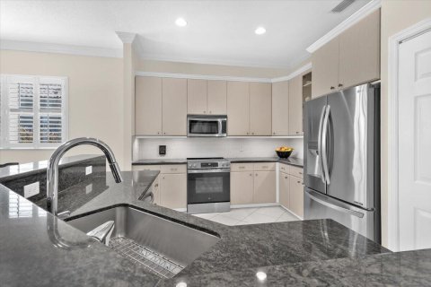 House in Port St. Lucie, Florida 2 bedrooms, 196.3 sq.m. № 2187123 - photo 22