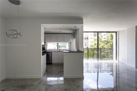 Condominio en venta en Sunny Isles Beach, Florida, 1 dormitorio, 71.26 m2 № 1999476 - foto 18