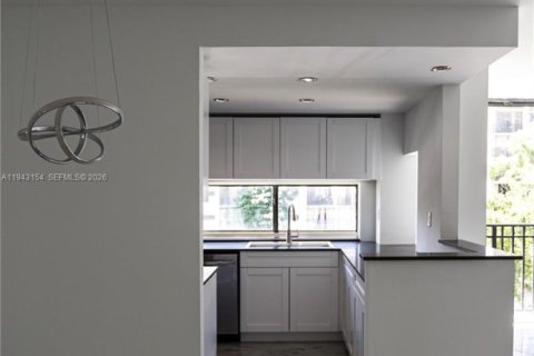 Condominio en venta en Sunny Isles Beach, Florida, 1 dormitorio, 71.26 m2 № 1999476 - foto 16