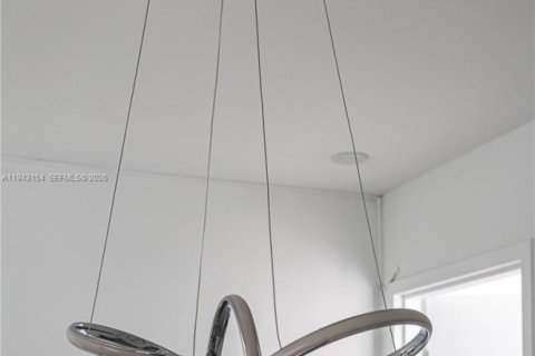 Condominio en venta en Sunny Isles Beach, Florida, 1 dormitorio, 71.26 m2 № 1999476 - foto 20